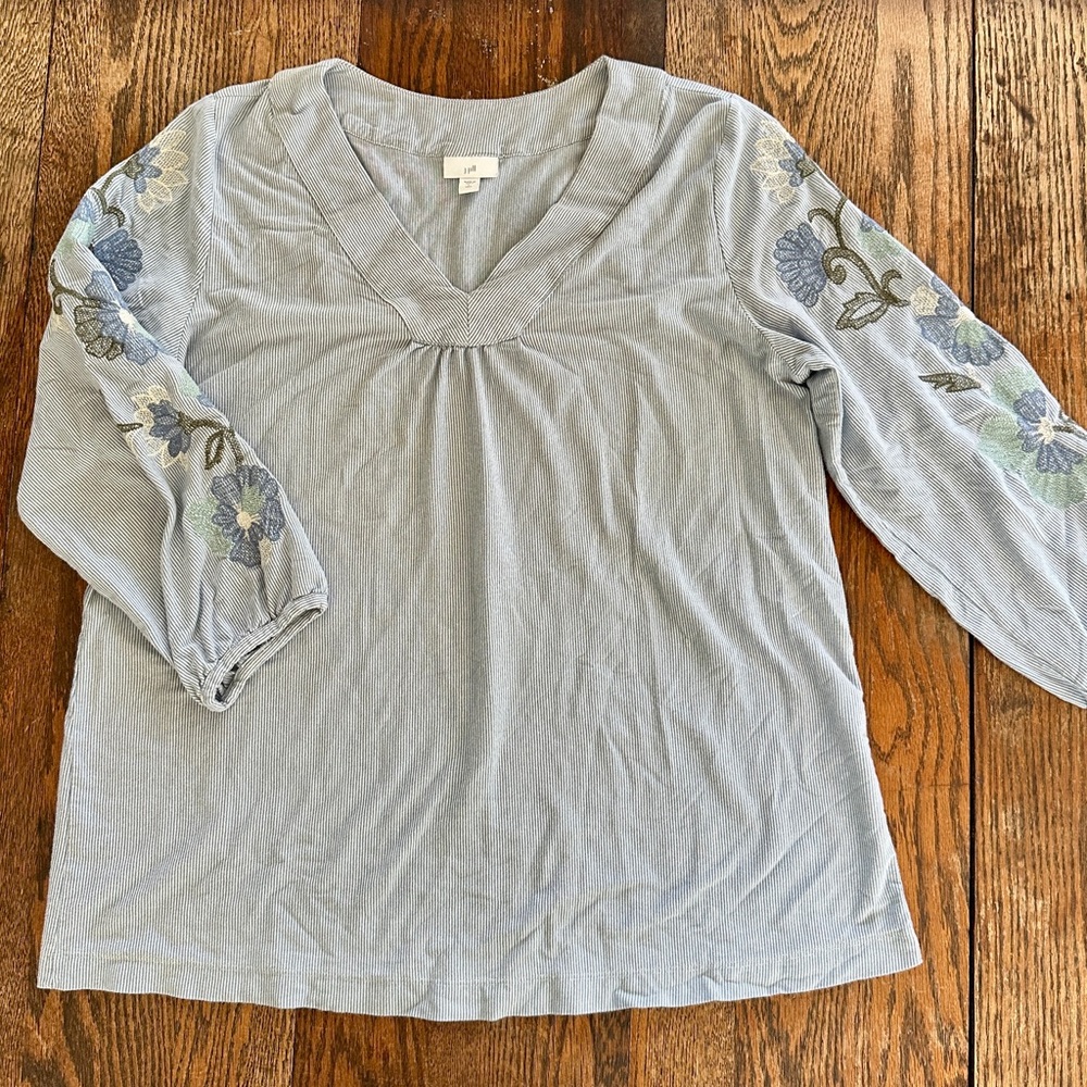 J. Jill Light Gray Striped Floral Embroidered Blouse